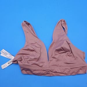 Victoria Secret NWT size Medium vintage rose color incredible lounge bra.